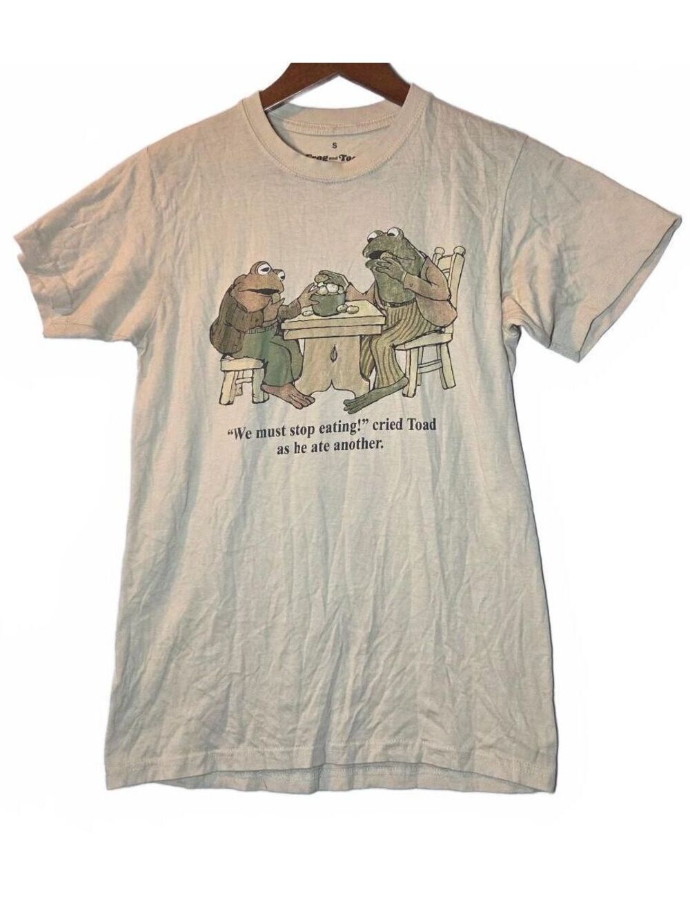 Frog and Toad Nostalgic Artsy Booktok "We Must Stop Eating" Graphic Tee Size S